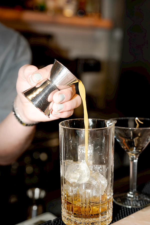 Adrianos - Bar & Café Bild 9